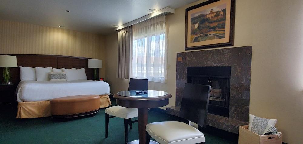 Rogue Regency Inn & Suites Medford Exterior foto